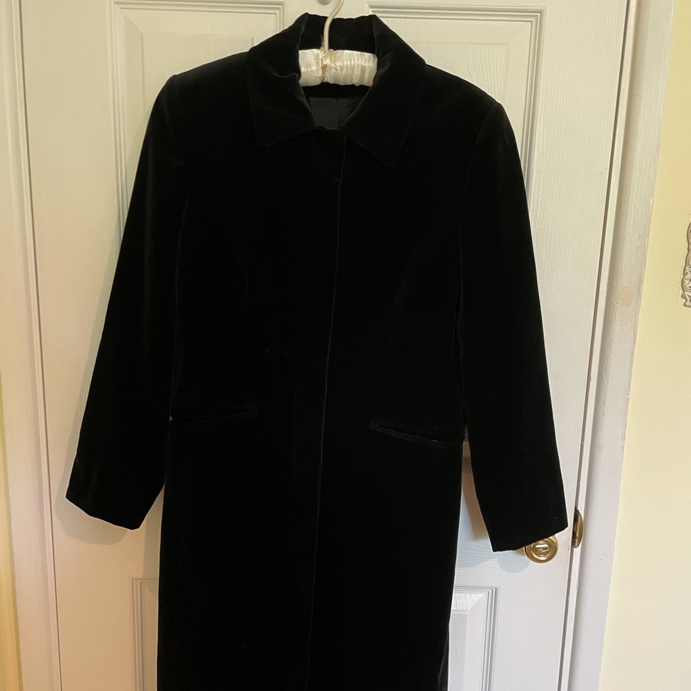 Ann Taylor black velvet coat